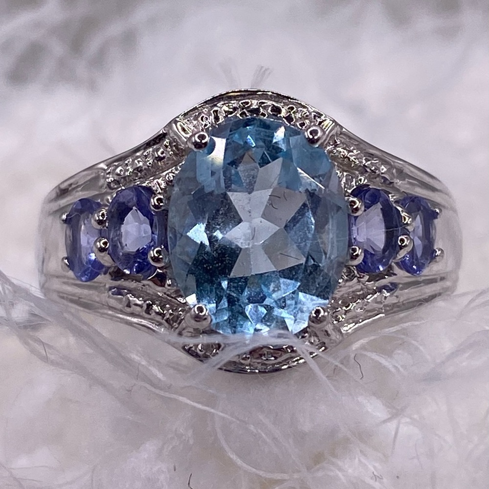 Tanzanite & Topaz ring